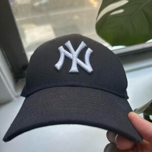 New York Yankees baseball hat
